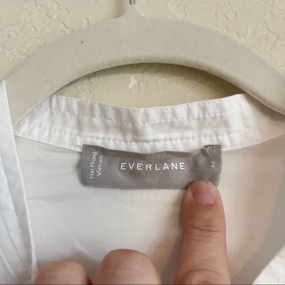 EVERLANE White Long Sleeve Blouse Boxy Fit V Neck - Picture 2 of 5